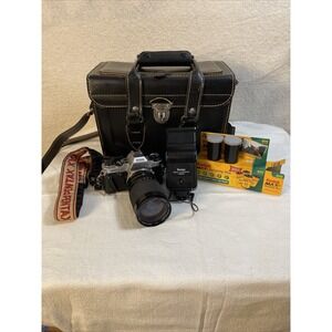 Pentax Super Program Camera Soligor 35-140mm 1:38-53 Len Leather Camera Bag 35mm
